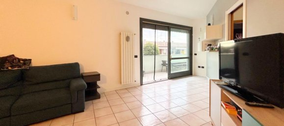 4-salle Appartement à Castiglione delle Stiviere, Italy No. 338425 11