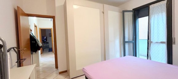 4-salle Appartement à Castiglione delle Stiviere, Italy No. 338425 13