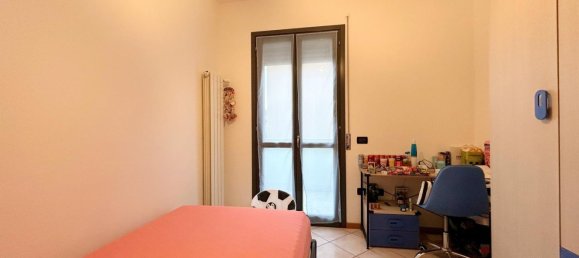 4-salle Appartement à Castiglione delle Stiviere, Italy No. 338425 20