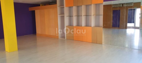 104m² Commercial property in Tona, Spain No. 88324 12