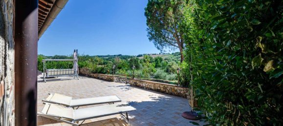 3 bedrooms Villa in Poggibonsi, Italy No. 90253 9
