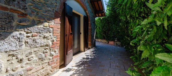 3 bedrooms Villa in Poggibonsi, Italy No. 90253 8