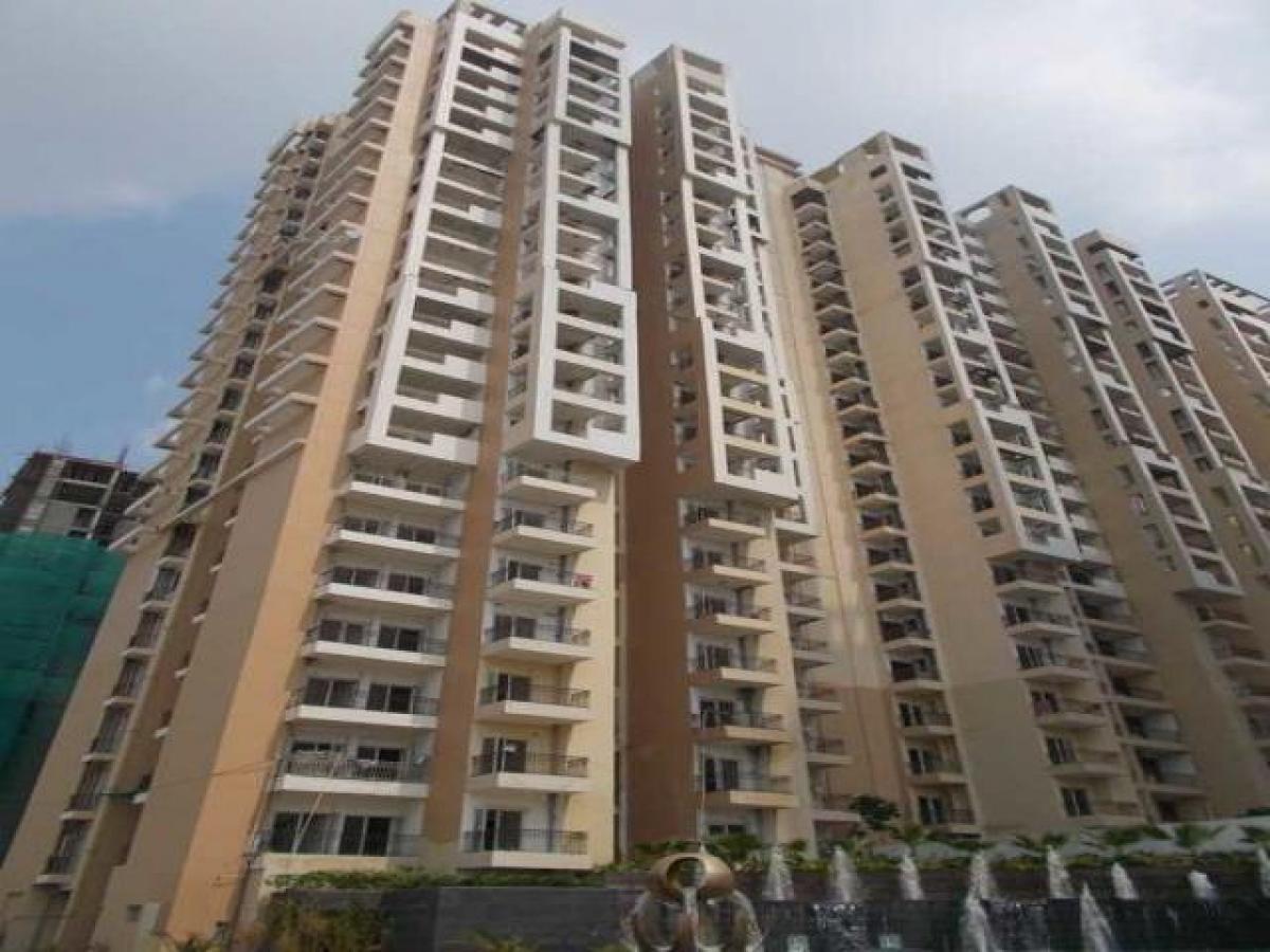 4 bedrooms House in Noida, India No. 67405