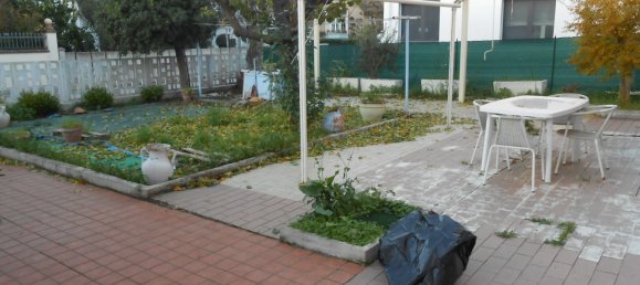 5-salle Villa à Mondolfo, Italy No. 17455 2