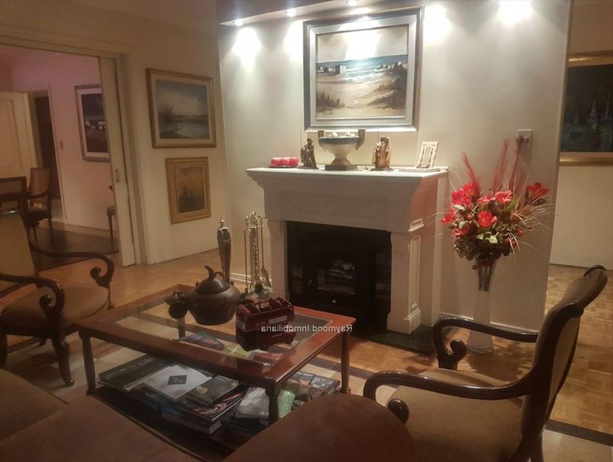 4 bedrooms Apartment in Montevideo, Uruguay No. 10032