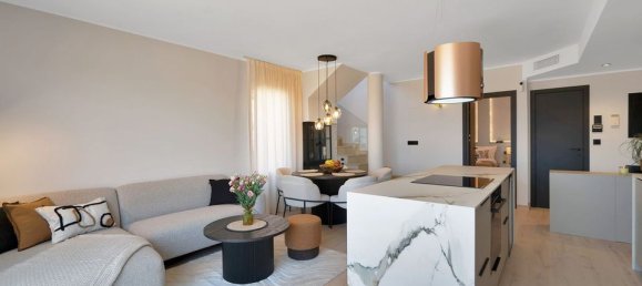 Ático de 3 dormitorios en Marbella, Spain No. 189618 15