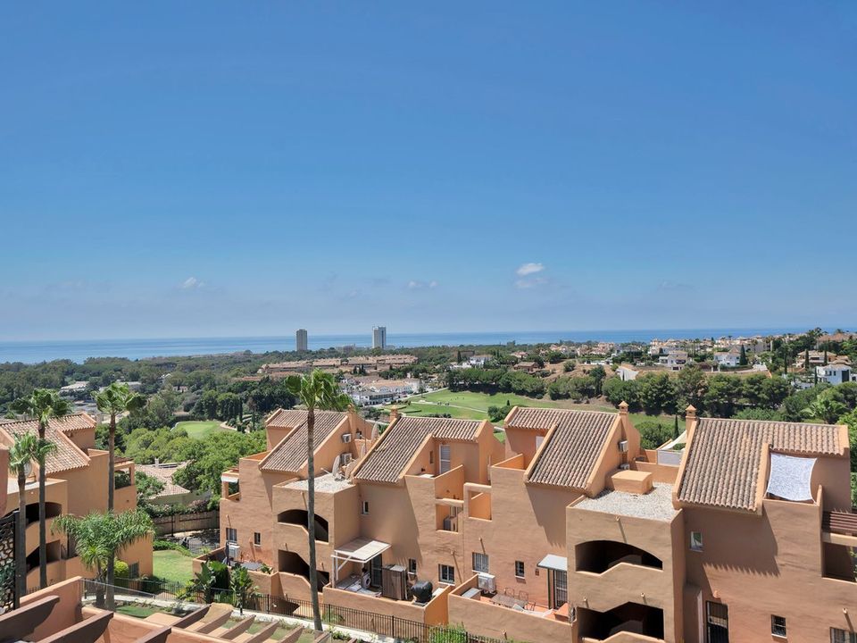 Ático de 3 dormitorios en Marbella, Spain No. 189618