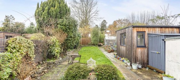 3 bedrooms House in Egham, United Kingdom No. 8631 20