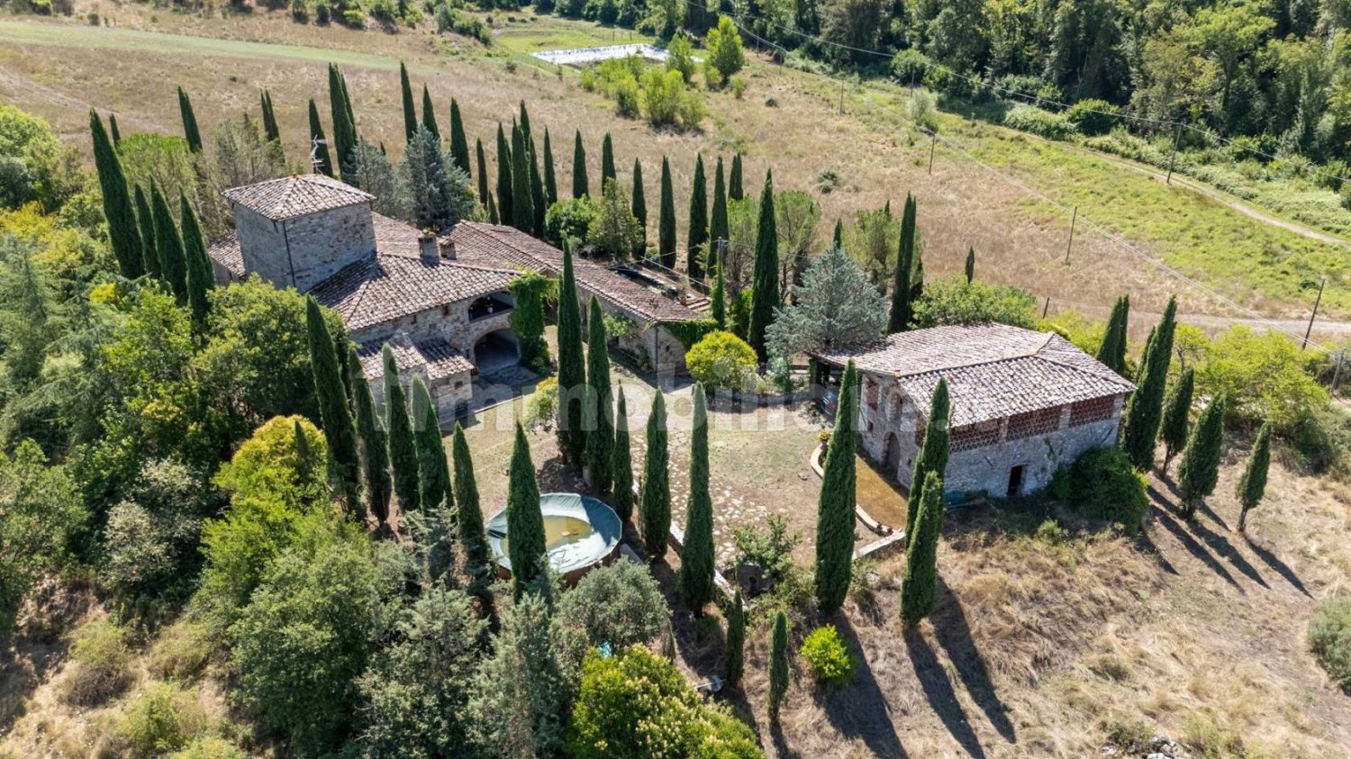 6 chambres Maison à Gaiole in Chianti, Italy No. 268340