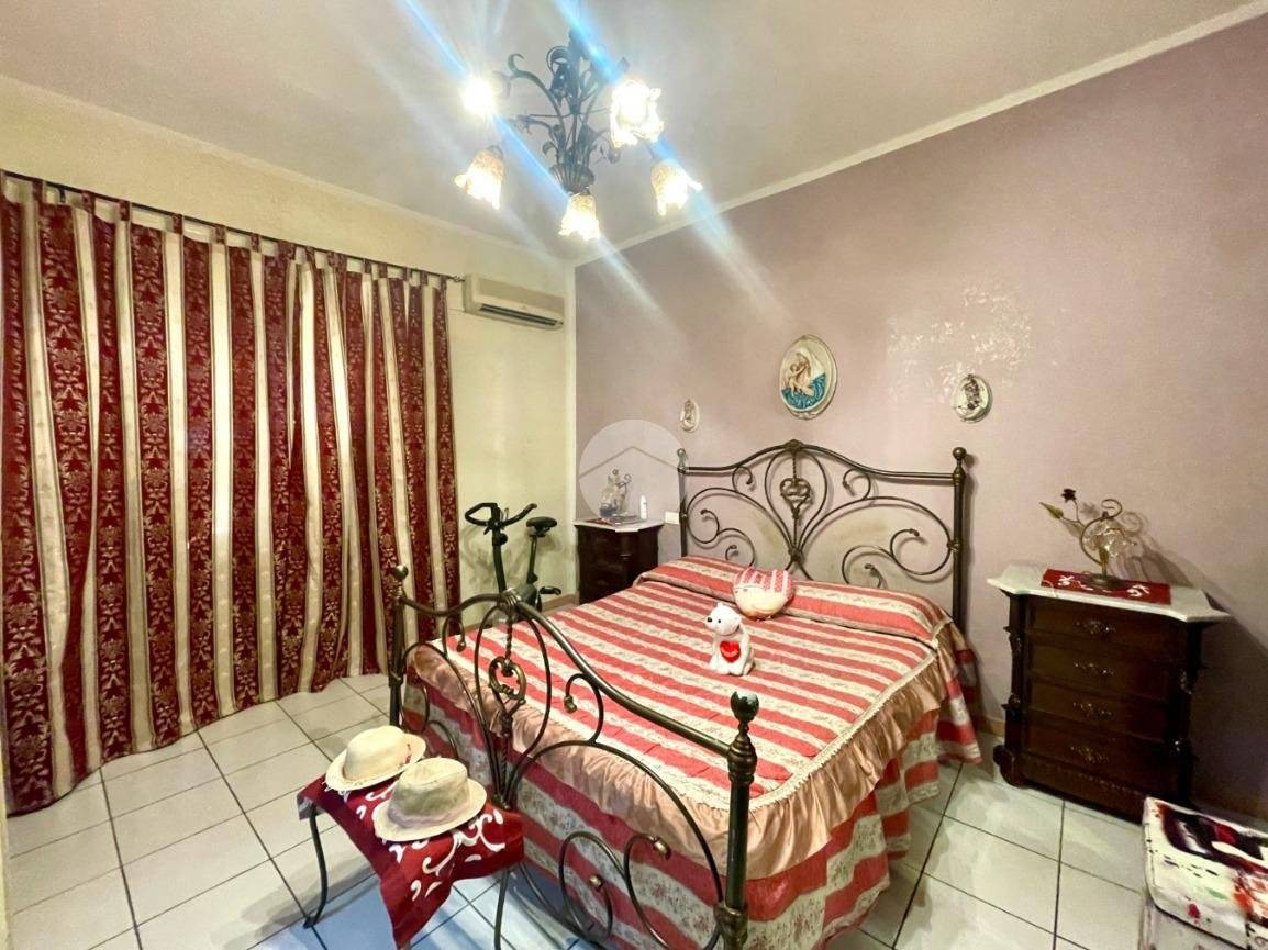 2 bedrooms Apartment in Palermo, Italy No. 49476