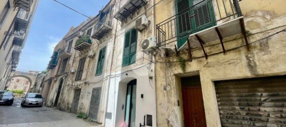 2 bedrooms Apartment in Palermo, Italy No. 49476 8