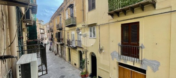 2 bedrooms Apartment in Palermo, Italy No. 49476 24