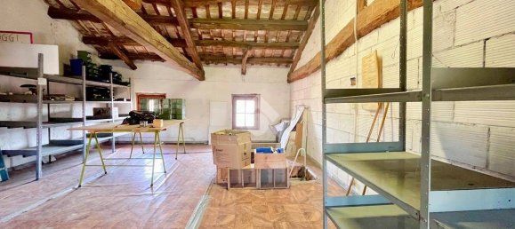 200m² Commercial property in Udine, Italy No. 259151 30