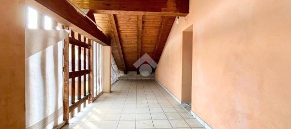 200m² Commercial property in Udine, Italy No. 259151 13