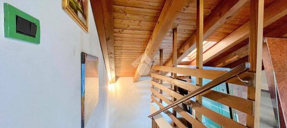 200m² Commercial property in Udine, Italy No. 259151 19