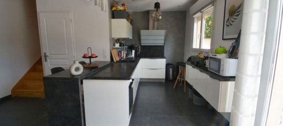 3 bedrooms House in Lancon-Provence, France No. 338565 7