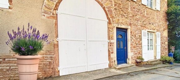 4 bedrooms House in Rhone, France No. 295482 4