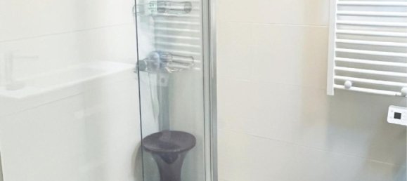 4 bedrooms House in Rhone, France No. 295482 12