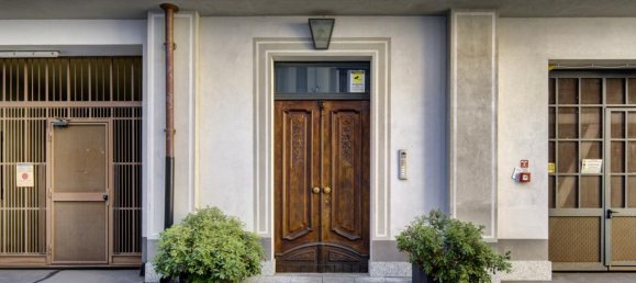 Studio in Turin, Italy No. 234909 3