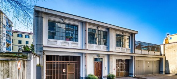 Studio in Turin, Italy No. 234909 4