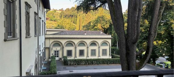 3 bedrooms Villa in Quarrata, Italy No. 550 8