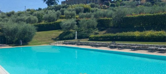 3 bedrooms Villa in Quarrata, Italy No. 550 2