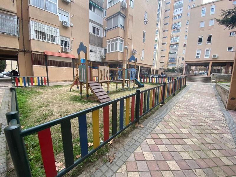 3 bedrooms Apartment in Madrid, Spain No. 137818