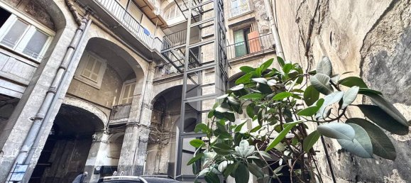 2 Schlafzimmer Wohnung in Naples, Italy, Nr. 358702 3