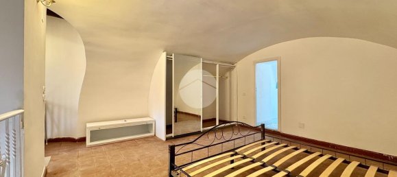 2 Schlafzimmer Wohnung in Naples, Italy, Nr. 358702 13