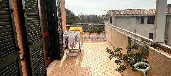 3-salle Appartement à Rome, Italy No. 26384 27