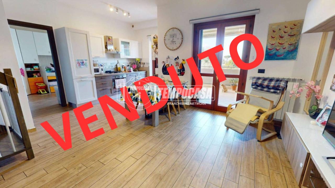 3-salle Appartement à Rome, Italy No. 26384