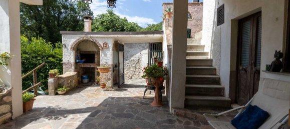 9 rooms House in Castel Sant'Angelo, Italy No. 283974 5