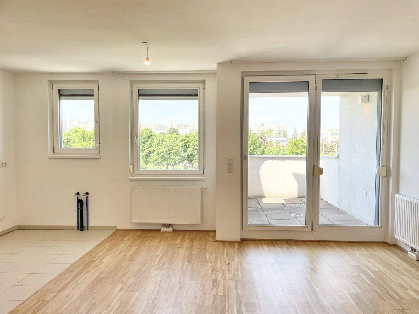 2-salle Appartement à Favoriten, Austria No. 183663