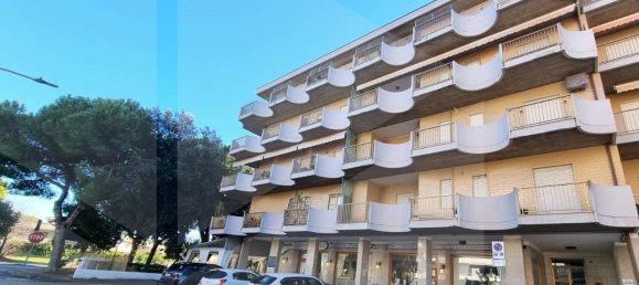 4 rooms Apartment in Silvi, Italy No. 25357 4
