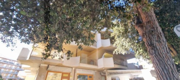 4 rooms Apartment in Silvi, Italy No. 25357 2