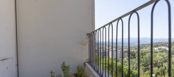 3 bedrooms Apartment in Macerata, Italy No. 232222 4