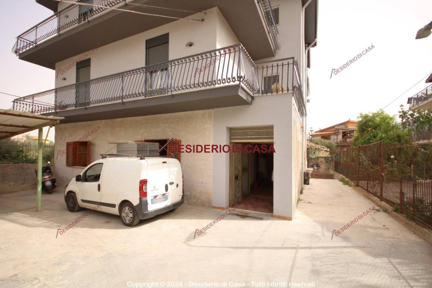 Apartamento de 2 dormitorios en Monreale, Italy No. 136371