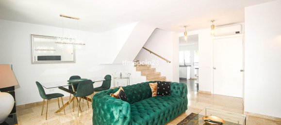 3 bedrooms Townhouse in Alcorrin, Spain No. 181018 8