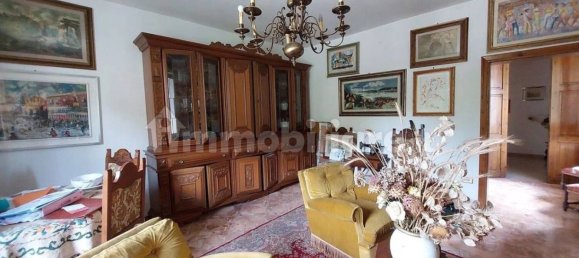 8 chambres Villa à Castel San Niccolò, Italy No. 214571 2