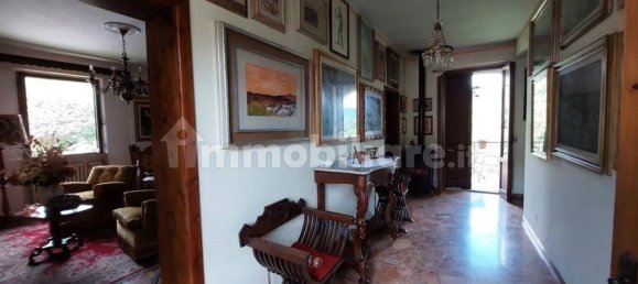 8 chambres Villa à Castel San Niccolò, Italy No. 214571 33