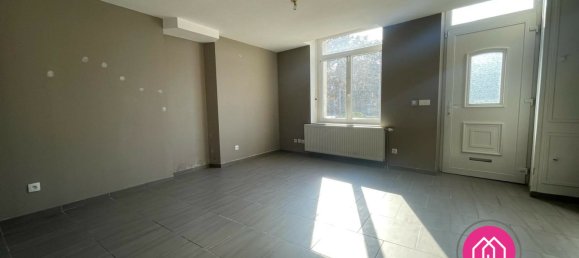 3 bedrooms House in Onnaing, France No. 212569 2