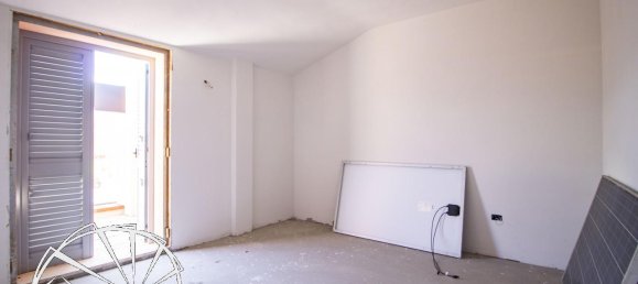 3-Zimmer Wohnung in Agliana, Italy, Nr. 18331 6