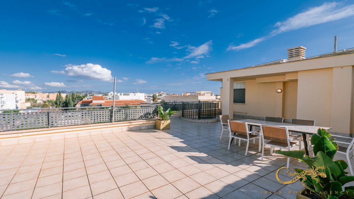 Квартира с 3 спальнями в Сьюдад Ибицы, Испания № 288466