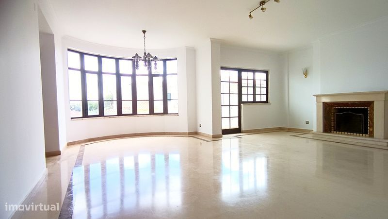 3 bedrooms Apartment in Oeiras, Portugal No. 332673