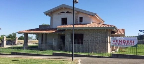 7 rooms Villa in Castelvetro di Modena, Italy No. 259753 2