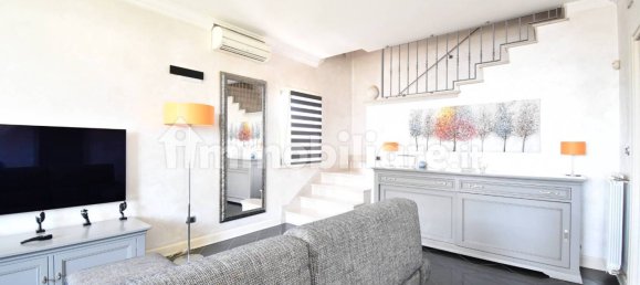 2 bedrooms Villa in Poncarale, Italy No. 357242 8