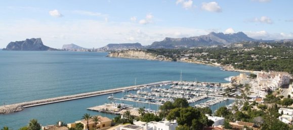 5 bedrooms Villa in Alicante, Spain No. 5812 17