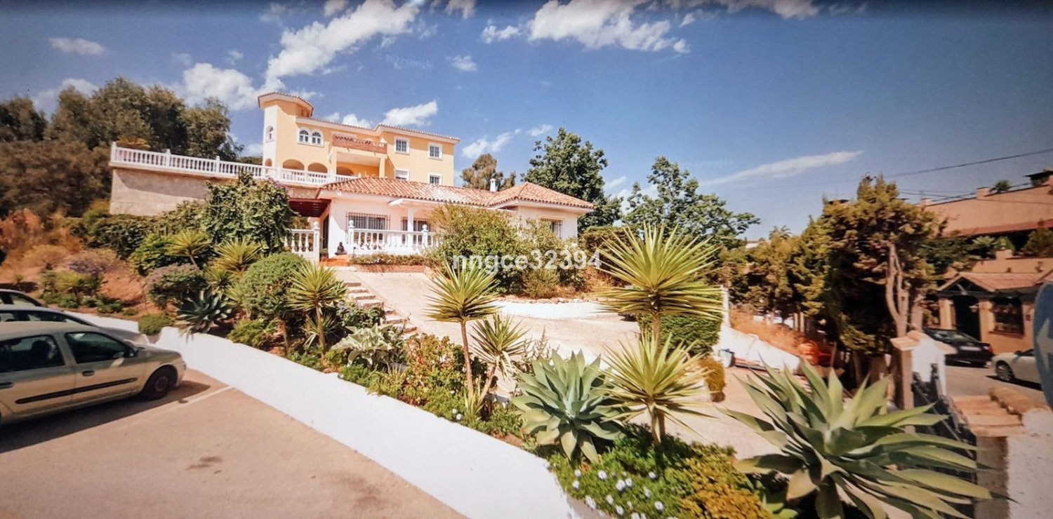 2 bedrooms Villa in Mijas, Spain No. 148047