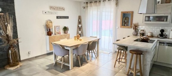 Casa de 3 dormitorios en Hayange, France No. 246172 9