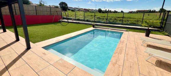 Casa de 3 dormitorios en Hayange, France No. 246172 4